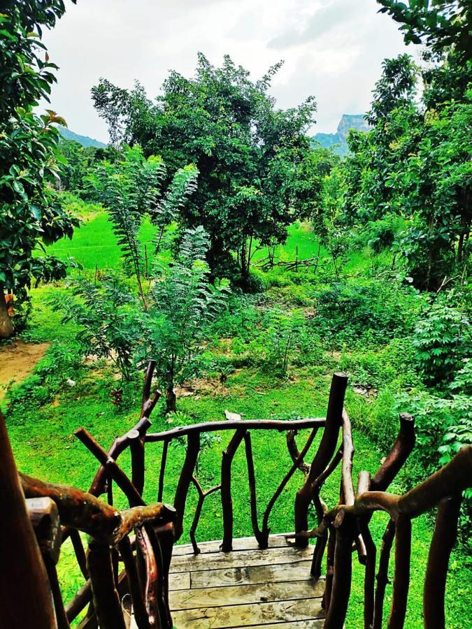 Sigiriya Rock Gate Tree House Hotel Exterior foto